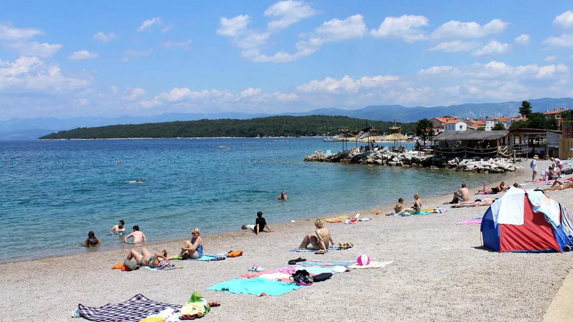 Apartments With A Parking Space Njivice, Krk - 21772  Njivice